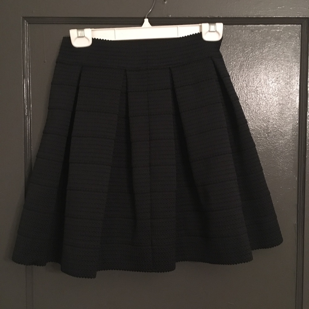 Express black pleated full skirt, size small